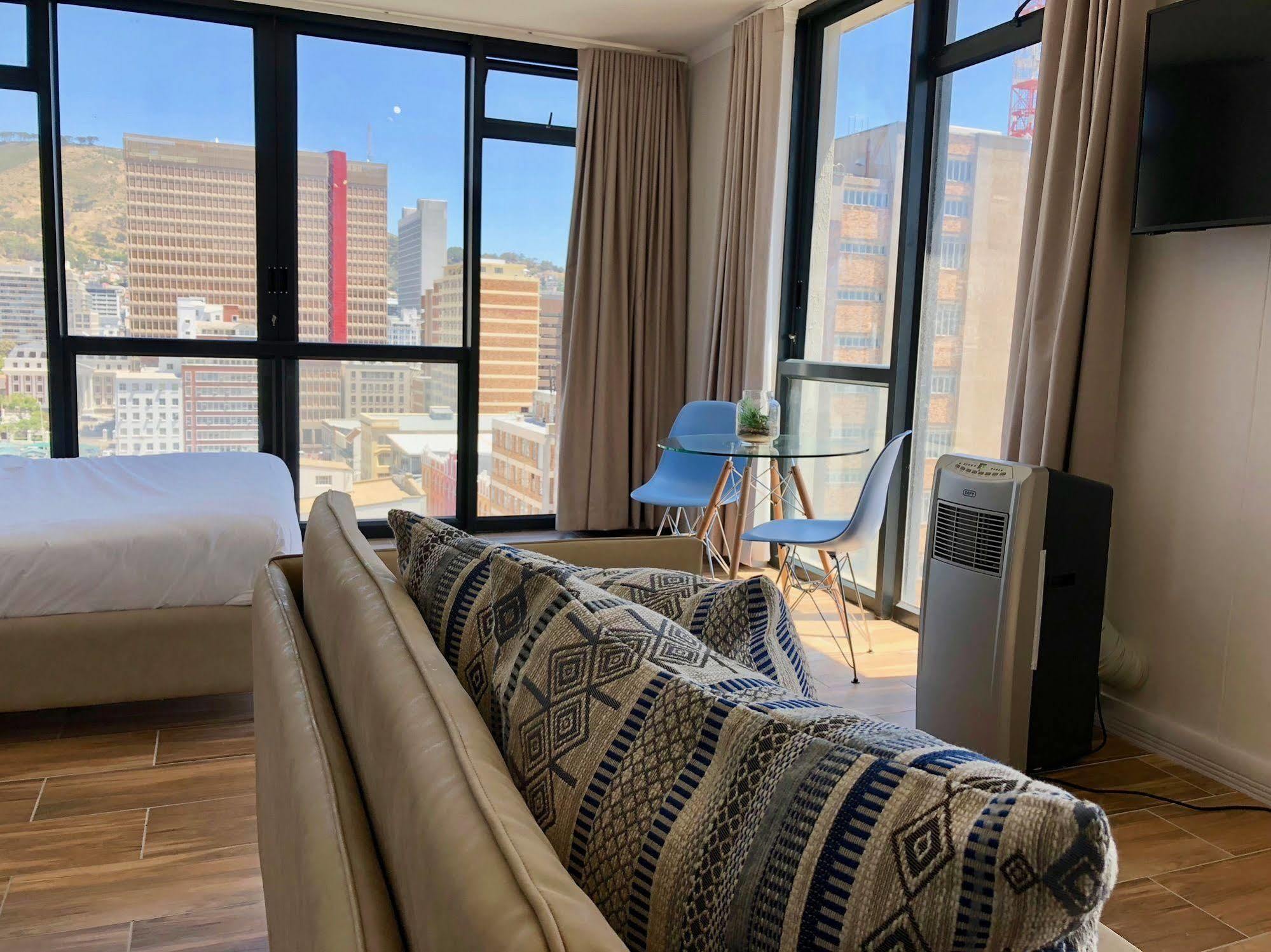 Urban Oasis At The Four Seasons Διαμέρισμα Κέιπ Τάουν Εξωτερικό φωτογραφία